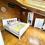 Mansion 10 *