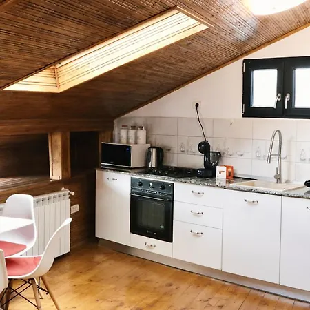 Mansion 10 דירה בוקרשט